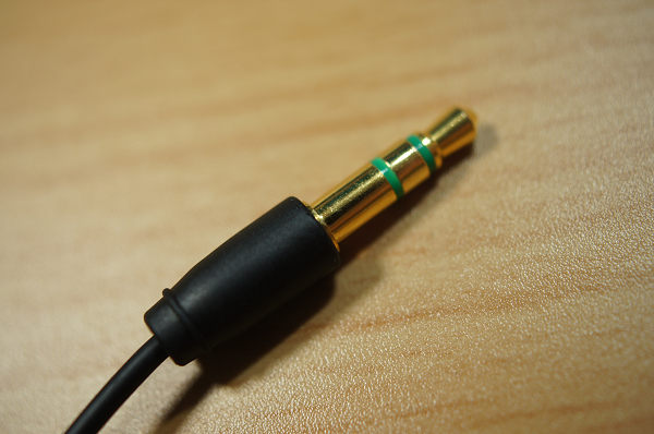 MDR-EX082
