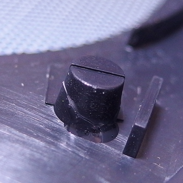突起を接着剤で止めた_ICF-801
