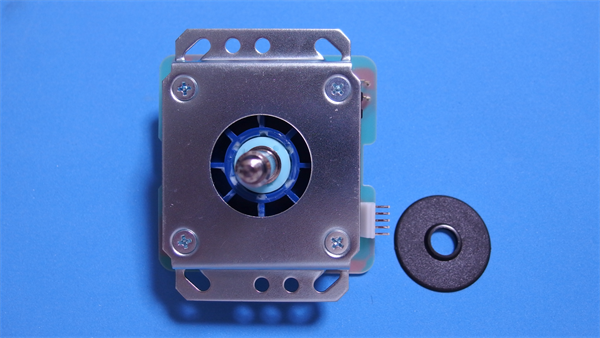 HKT-7300_LS-32-01
