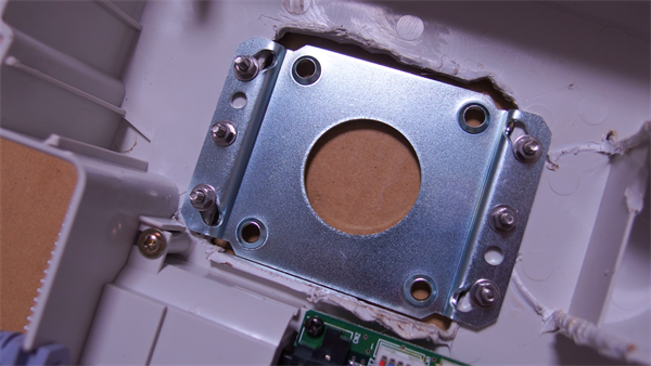 HKT-7300_LS-32-01