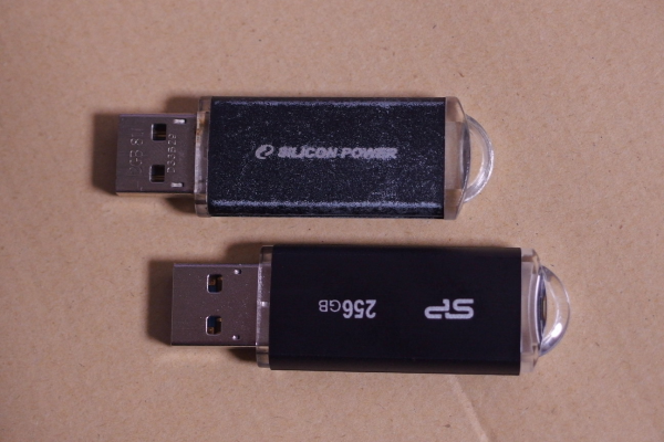 SP256GBUF3B02V1K