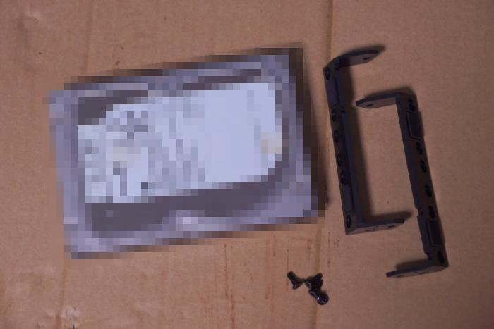 コの字型のプラスチック_LGB-4BNHEU3