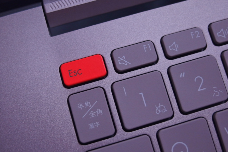 Escキー_ASUS Vivobook S 14X OLED